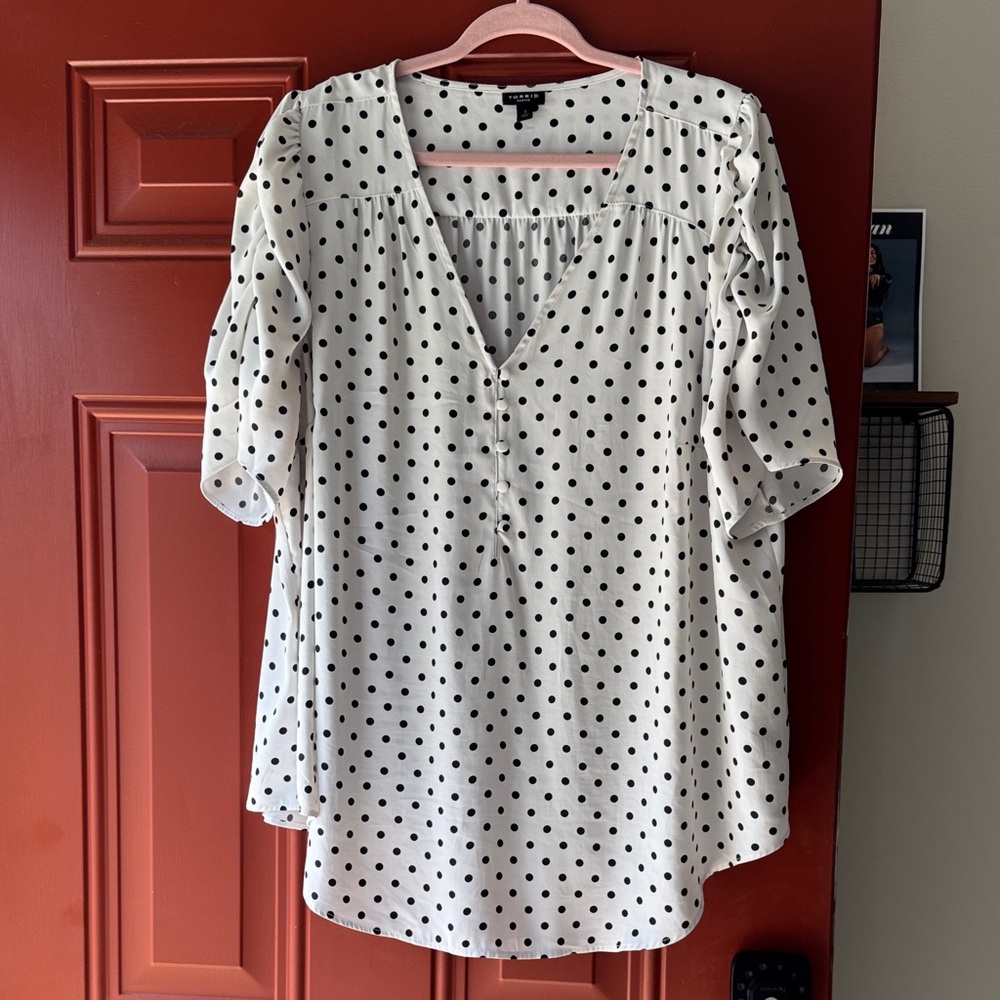 Torrid Harper White and Black Polka Dot Blouse